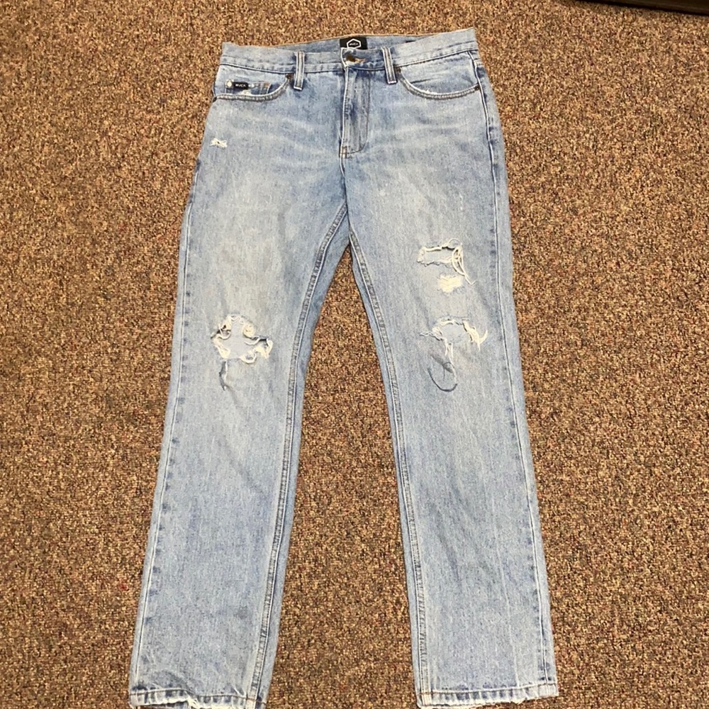 Men’s RVCA blue jeans.